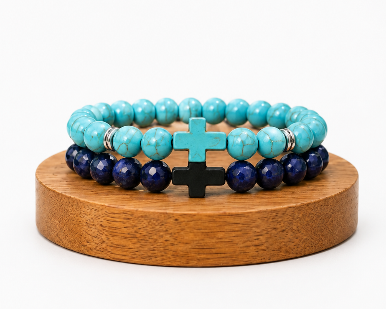 Coffret duo Sodalite naturelle et Turquenite, Howlite teintée azur, avec deux bracelets bleus assortis.